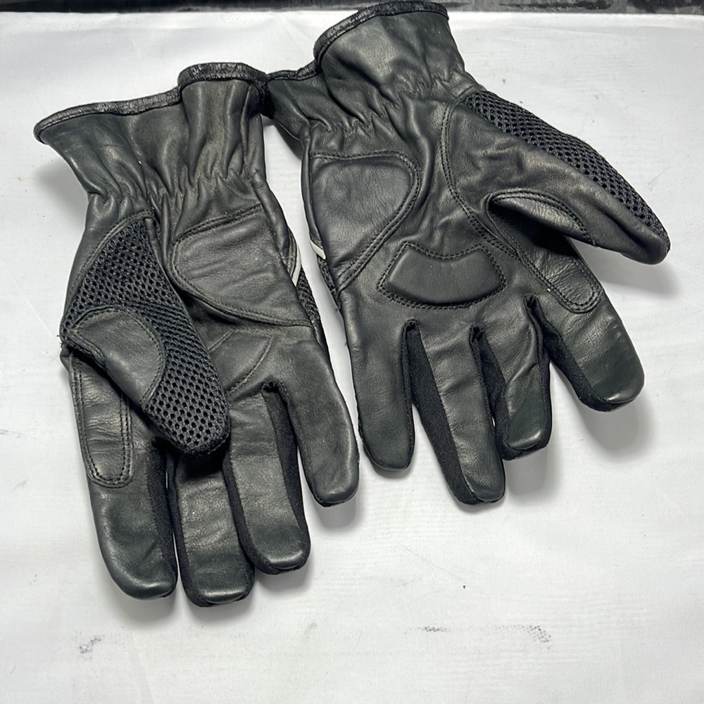 Black motorcycle gloves, size medium - Picture 2 of 3